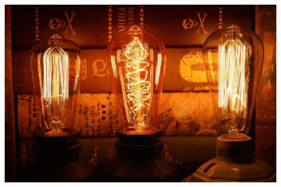 Lâmpada de edison. iluminação retrô. filamento incandescente, lâmpada vintage e27, 220 w e 40w, modelos a60, st58, st64, t10, t45, t185, g80, g95 Lâmpada de edison. iluminação retrô. filamento incandescente, lâmpada vintage e27, 220 w e 40w, modelos a60, st58, st64, t10, t45, t185, g80, g95